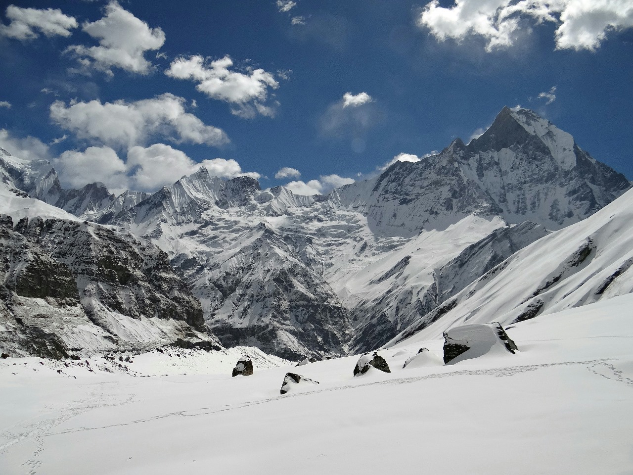 Travel Tips for Annapurna Base Camp Trek for UAE Travelers